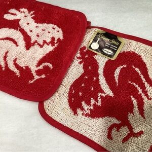 Vtg. Morgan-Jones Rooster pot holders (2) red and white.